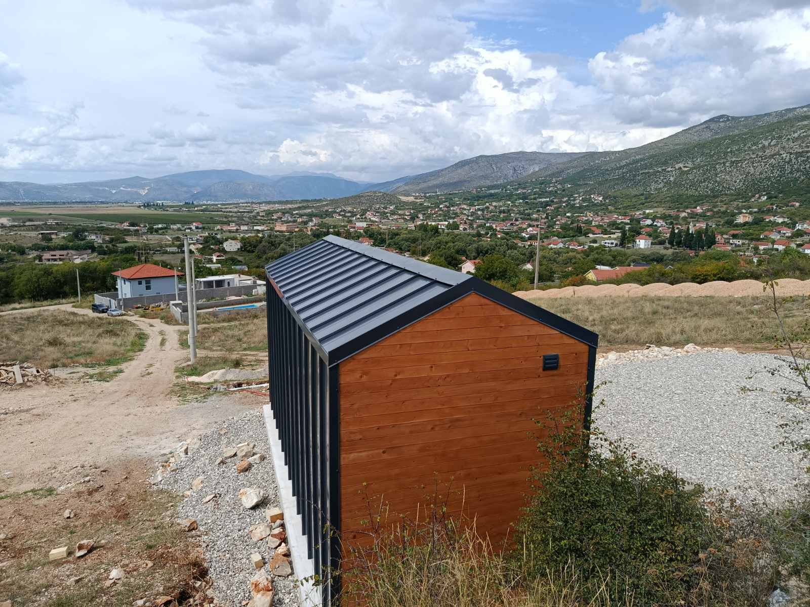 Montažna kuća "Rijeka"